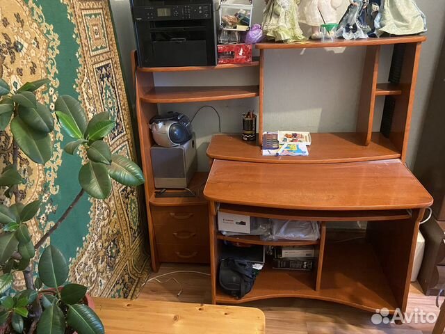 Компьютерный стол