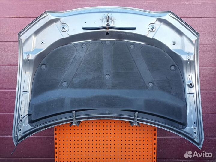 Капот Mitsubishi Outlander 2012 год