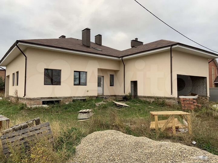 Коттедж 545,1 м² на участке 7,5 сот.