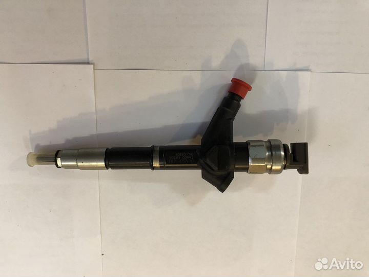 16600-EB30A форсунка топл. Nissan Pathfinder бу