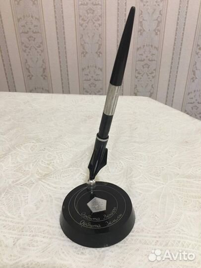 Товары СССР.Спутник Мир 1957г.Ручка ракета 1961г