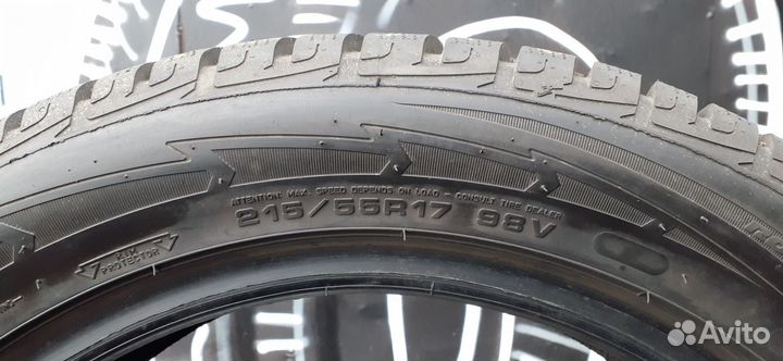 Goodyear UltraGrip Performance Gen-1 215/55 R17