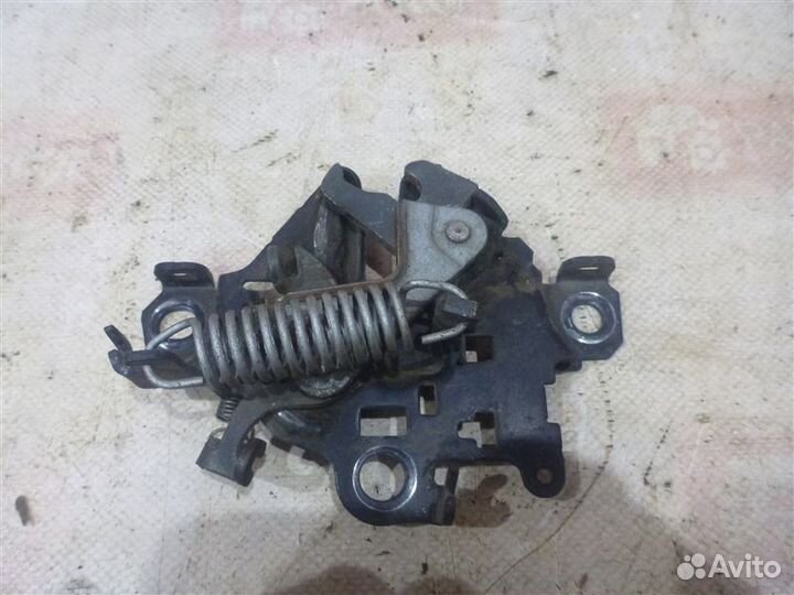 Замок капота Toyota Rav4 ACA30 1azfe 2006