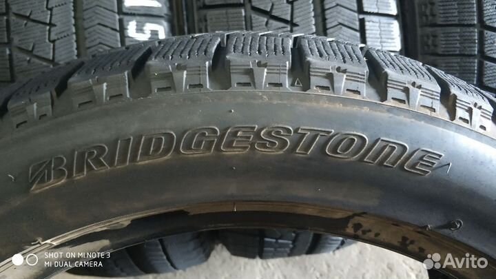 Bridgestone Blizzak VRX 215/50 R17 100Q