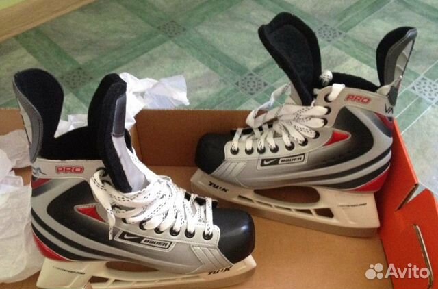 Коньки bauer 9 5 авито. Nike Bauer Vapor Pro. Bauer Vapor XXV Nike. Коньки Nike Bauer Vapor. Nike Bauer Pro коньки.