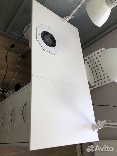 Маникюрный стол складной с вытяжкой