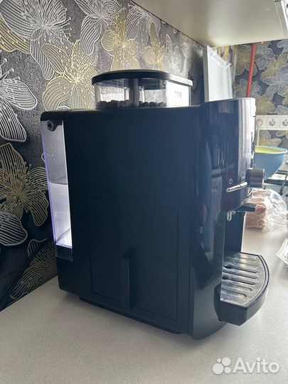 Кофемашина автоматическая Krups EA829810