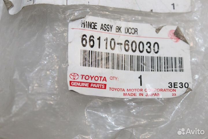 Lexus LX 570 Петля откидного борта Оригинал 07-21