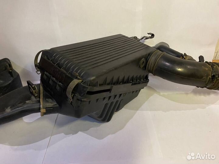 Воздухозаборник Toyota Corona