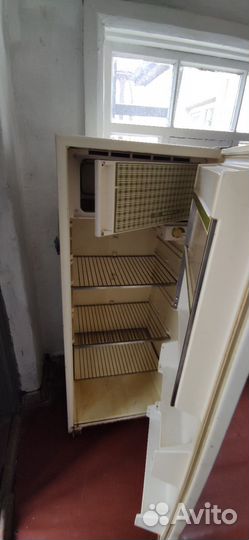 Холодильник бу Минск -11