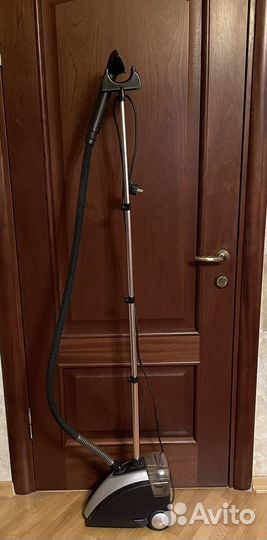 Отпариватель для одежды вертикальный