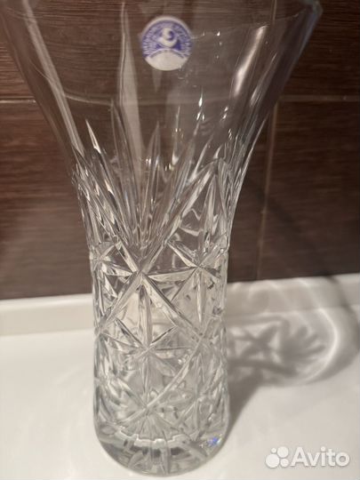 Хрустальная ваза