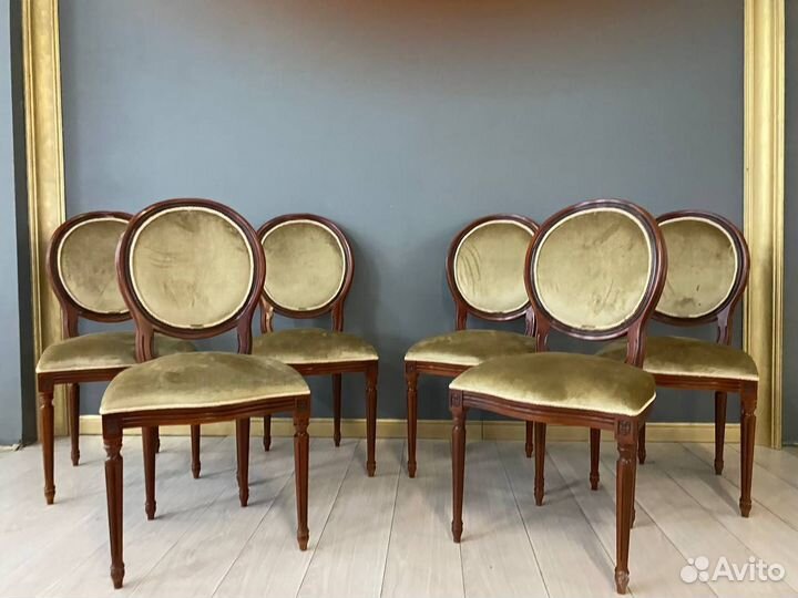 Стул медальон орех