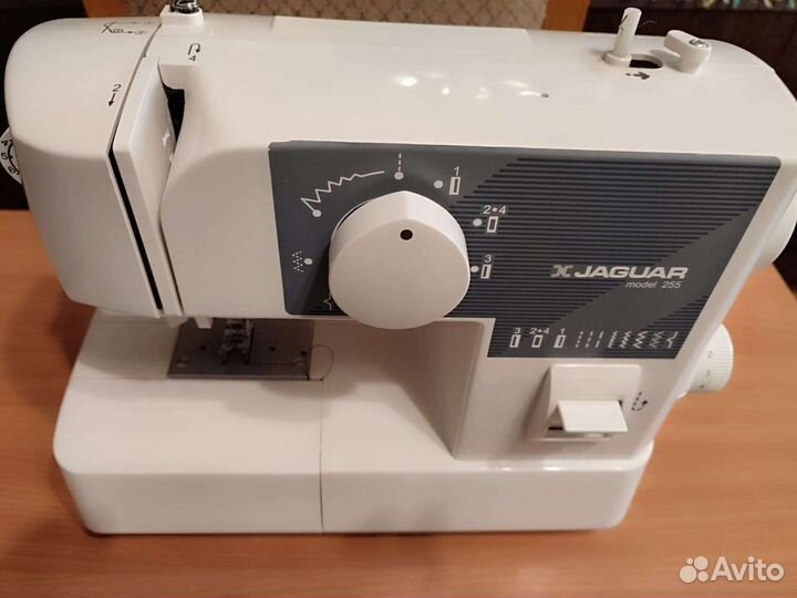 Швейная машина Jaguar mini 255