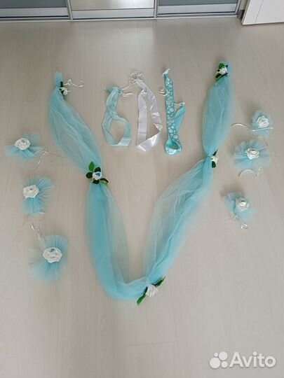 Свадебное украшение на машину