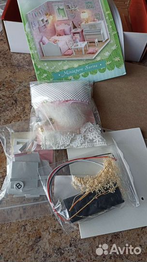 Подарочный Кукольный домик с мебелью новый