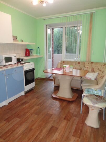 2-к. квартира, 66 м², 4/10 эт.