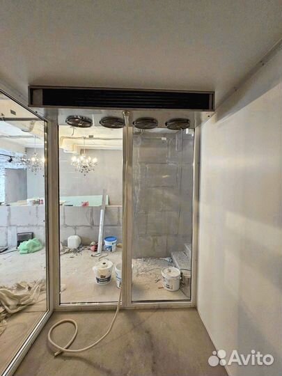 Цветочная холодильная витрина