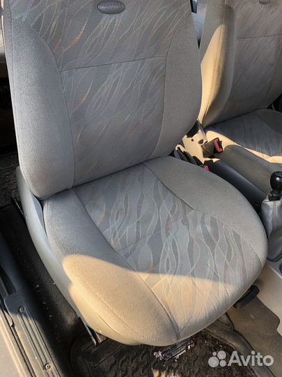 Передние сиденья Лада Kalina Калина 1