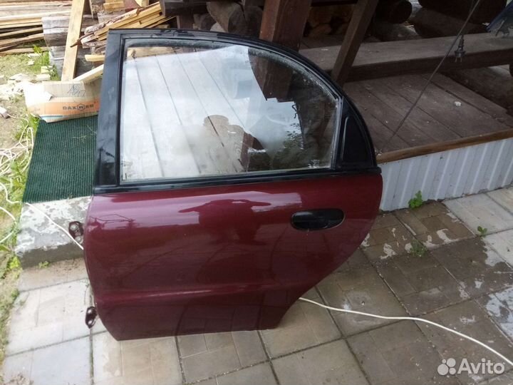 Дверь левая задняя на Chevrolet Lanos