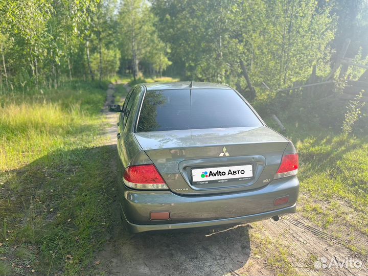 Mitsubishi Lancer 1.6 МТ, 2005, 300 000 км