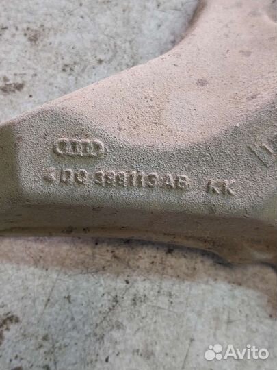 Кронштейн кпп левый audi a8 d2 ауди а8 д2 akg 4.2