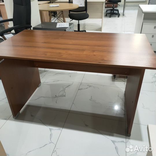 Стол прямой, стол офисный