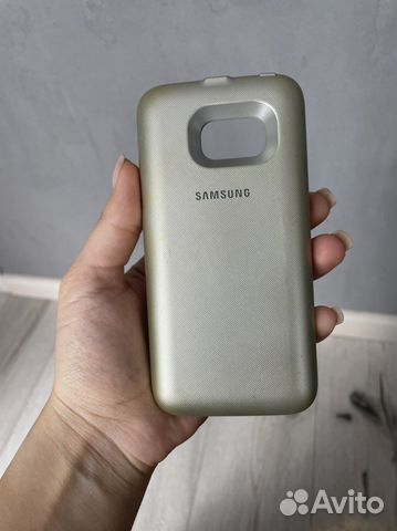 Чехол с подзарядкой