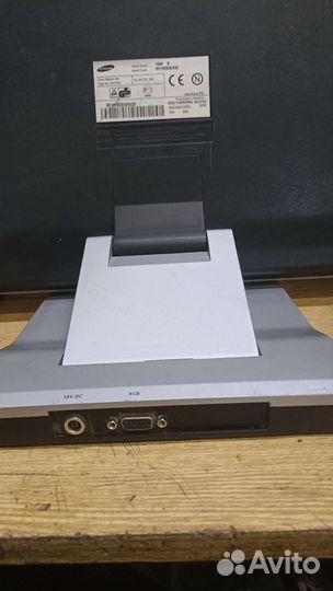 Монитор Samsung19