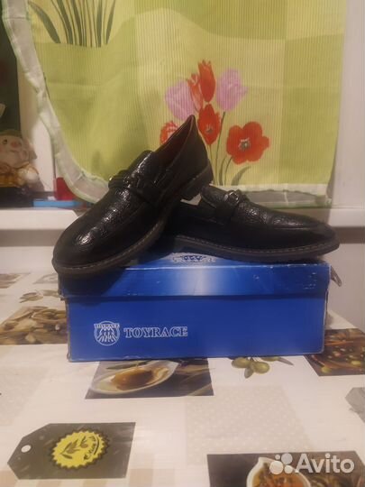 Продам туфли для мальчика