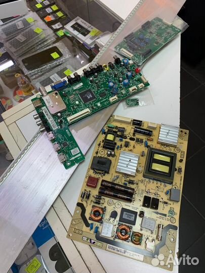 Телевизор TCL в разборе: