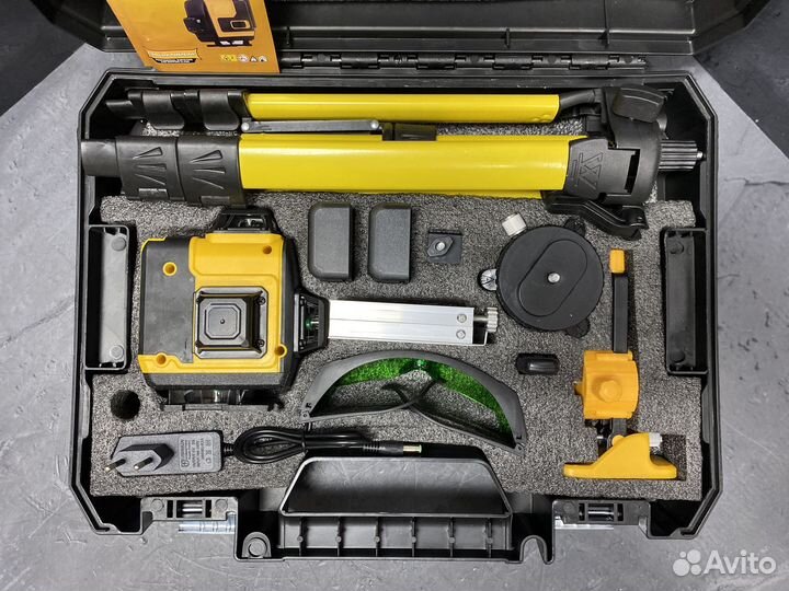 Уровень Dewalt 16 линий 4D