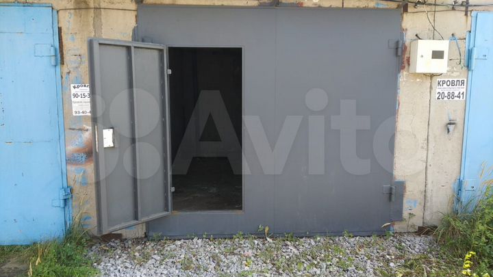 Гараж, > 30 м²