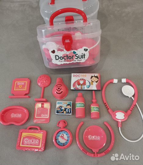 Набор доктора в чемодане. Игрушки