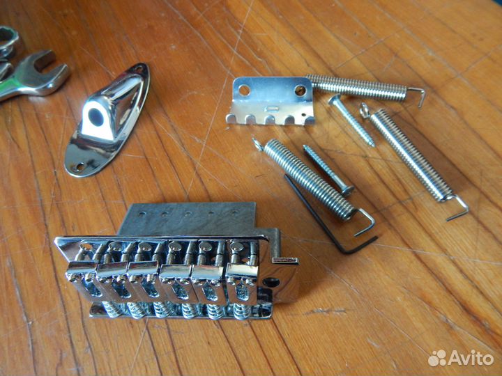 Тремоло для электрогитары Fender Stratocaster