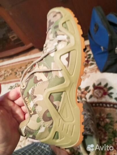 Тактические кроссовки lowa