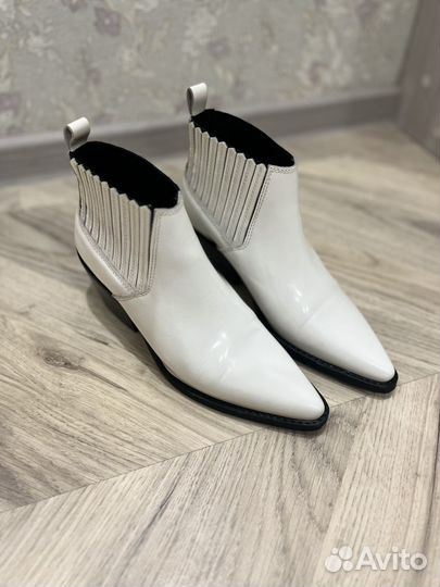 Казаки mango 36 белые