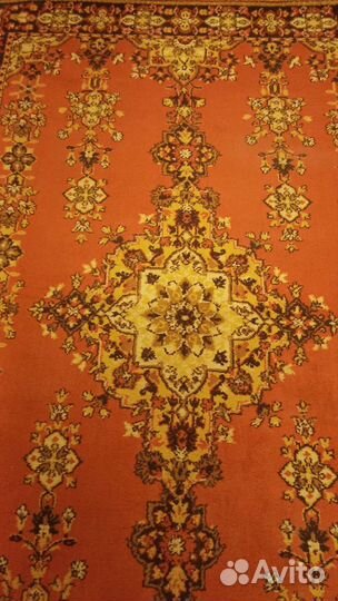 Ковер бу шерстяной