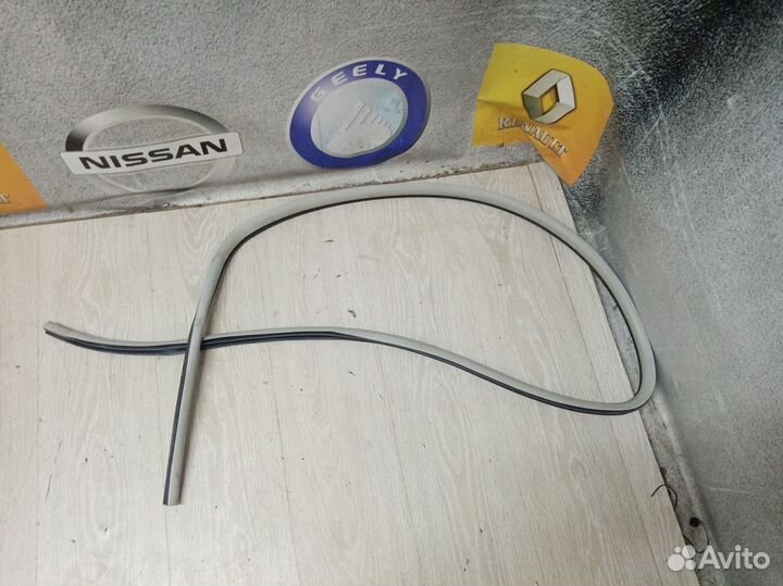 Уплотнитель зад проема двери geely MK Прав