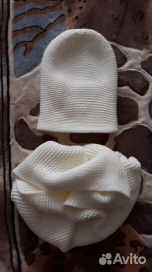 Комплект женский шапка и снуд