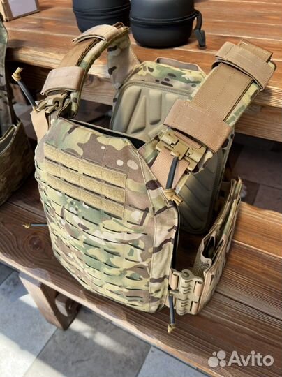 Разгрузочный жилет в сборе с плитами