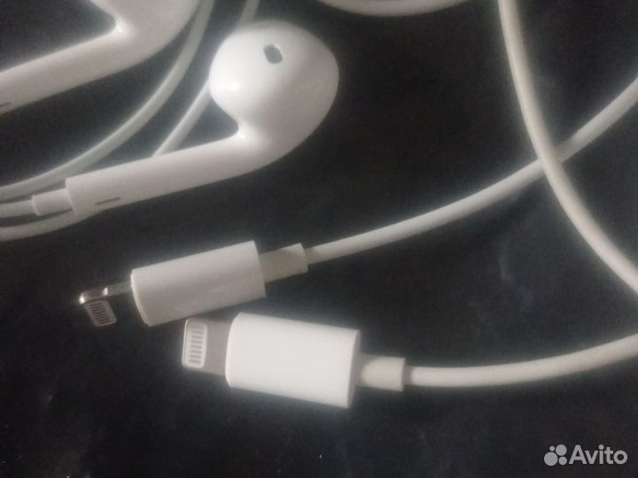 Наушники apple