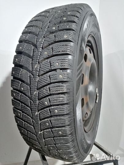 Laufenn I Fit Ice LW 71 205/65 R15