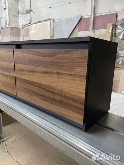 Тумба под телевизор