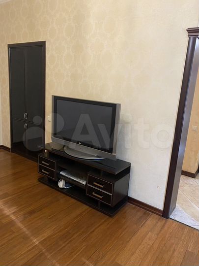 1-к. квартира, 60 м², 2/5 эт.