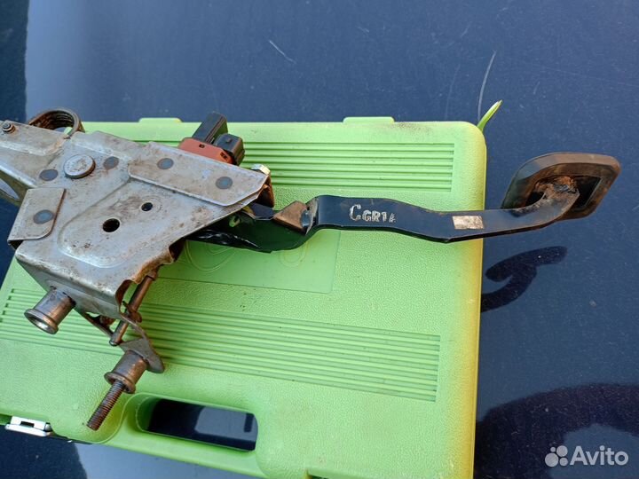 Педаль сцепления Mazda 6 gg