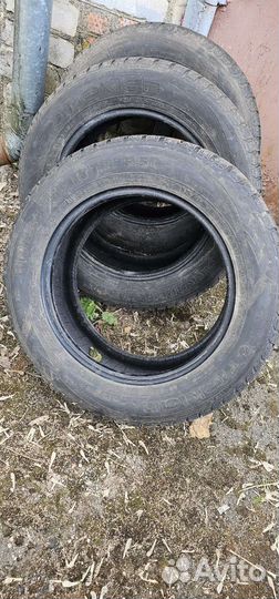 Nokian Tyres Hakkapeliitta RSi 215/60 R16