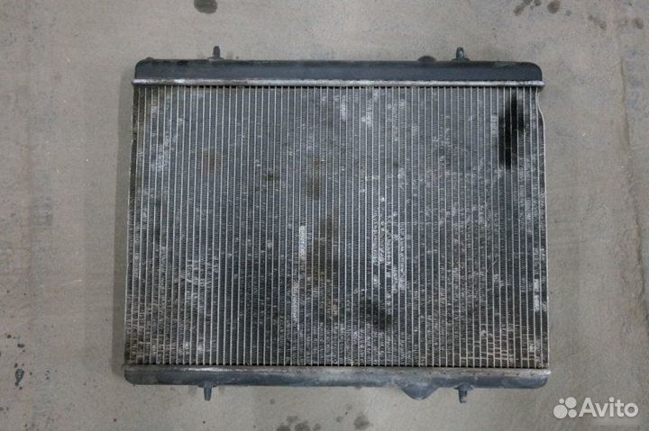 Радиатор охлаждения Citroen Xsara Picasso