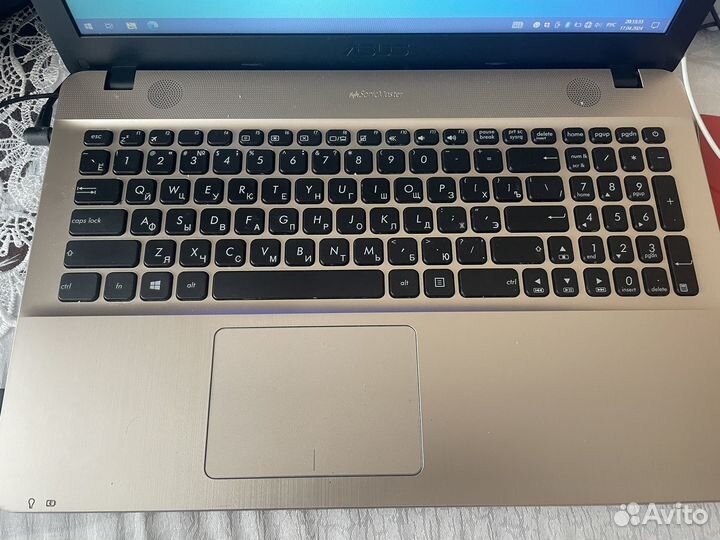 Ноутбук asus