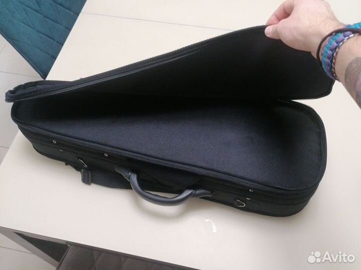 Футляр и смычок для скрипки 1/4
